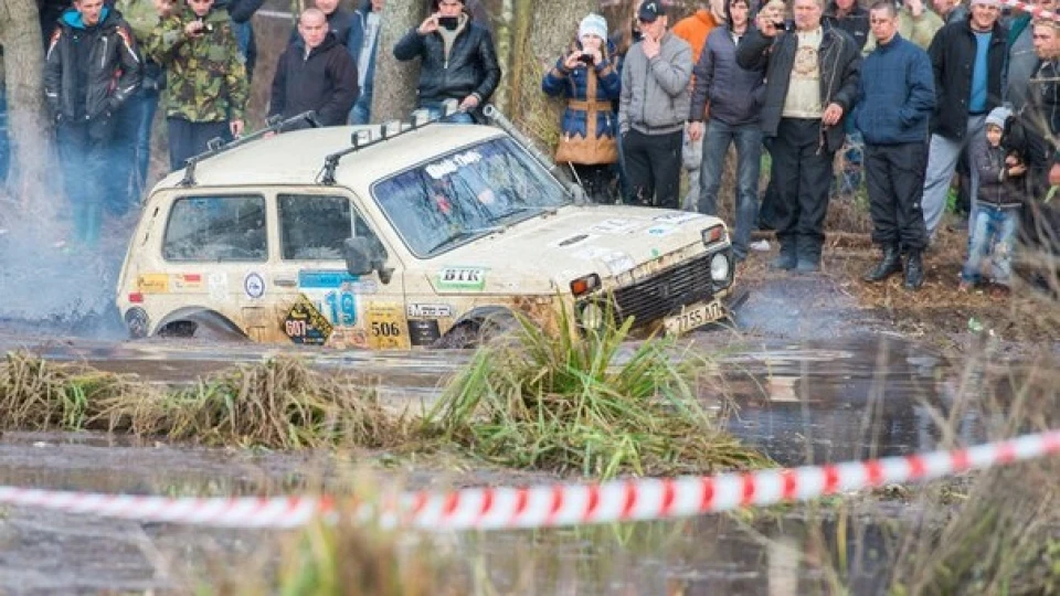 Lada 4x4 3D Скрізь повз 2