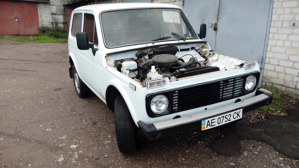 Lada 4x4 3D WHITE RHINO 4