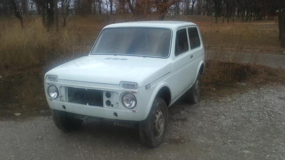 Lada 4x4 3D WHITE RHINO 5