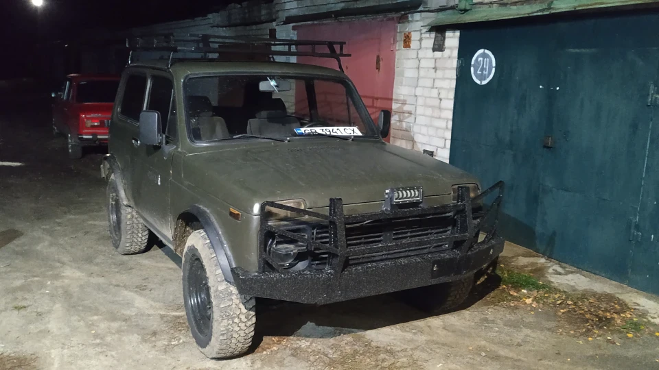 Lada 4x4 3D Зелена гармата)