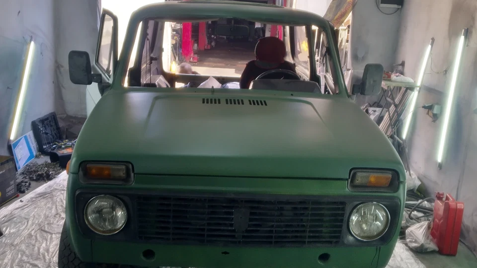 Lada 4x4 3D Зелений крокодил болота 2