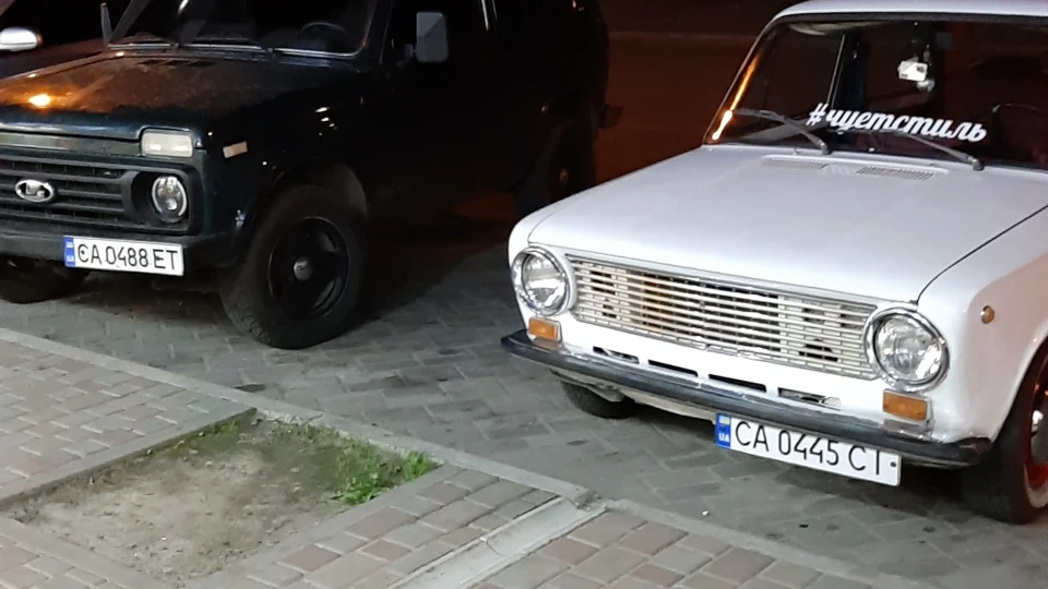 Lada 4x4 3D Зелений металік 3