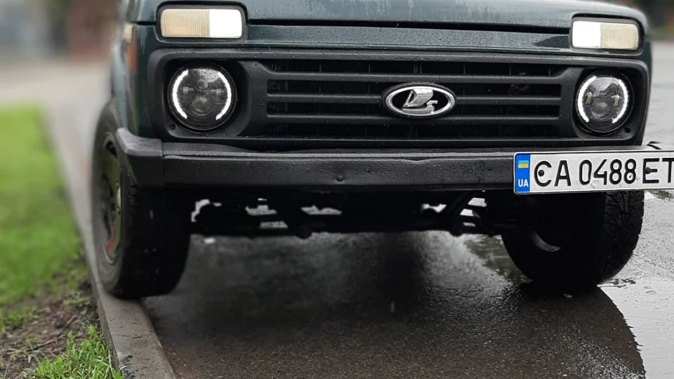 Lada 4x4 3D Зелений металік 4