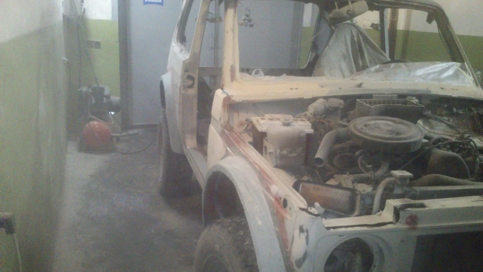 Lada 4x4 3D Зелений металік, 2.0 4