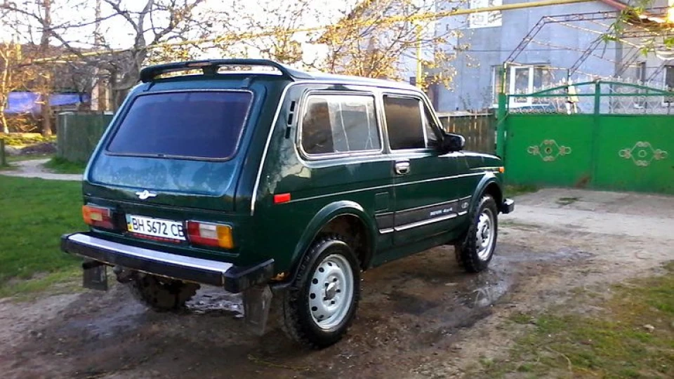 Lada 4x4 3D zelya 4