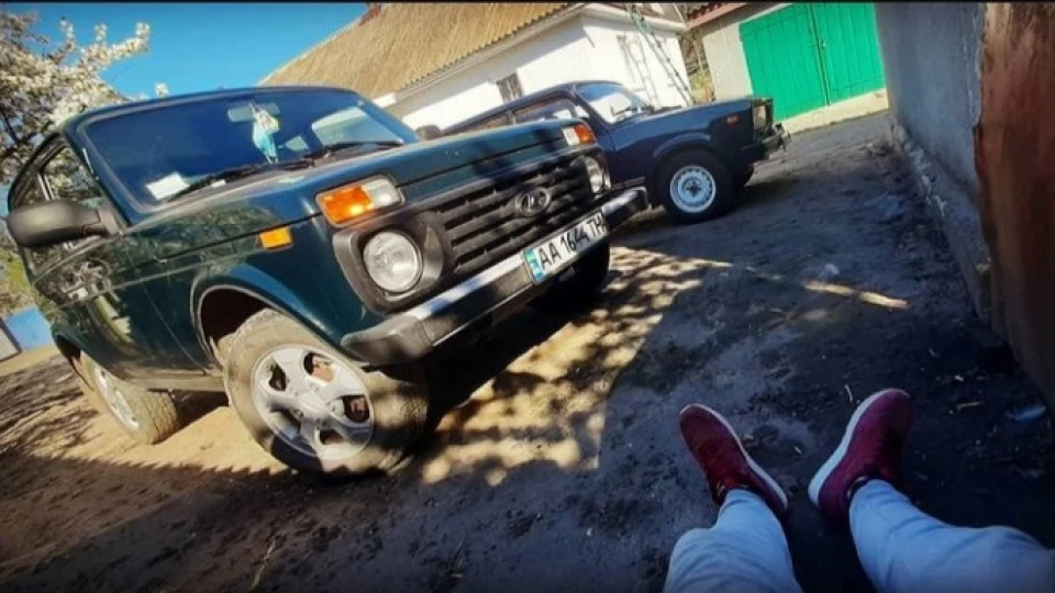 Lada 4x4 5D MT Luxe completion 3