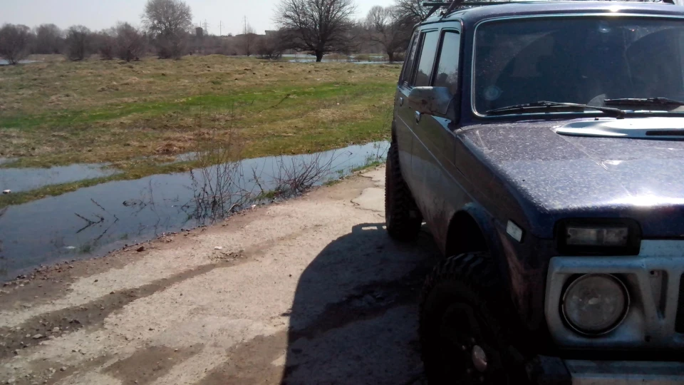 Lada 4x4 5D Violet hornet 2