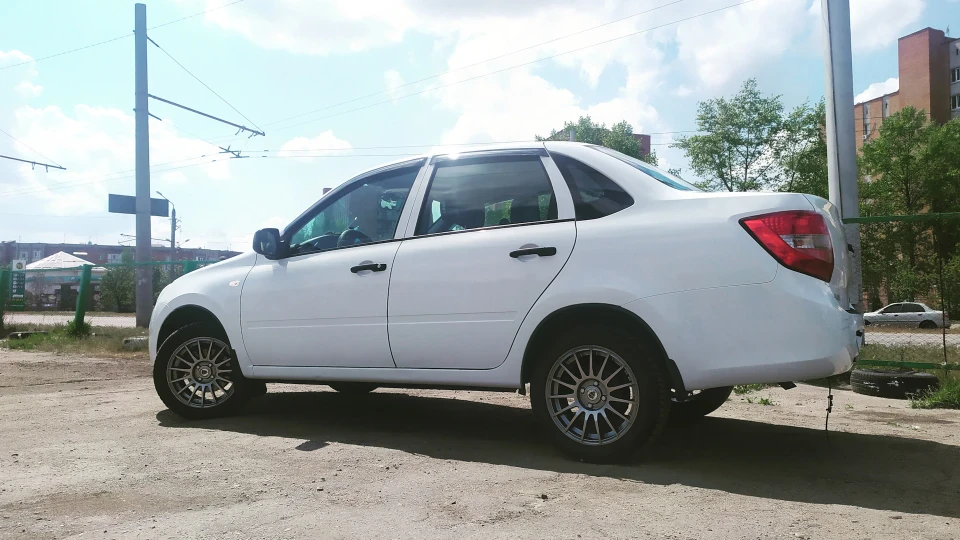 Lada Гранта 3