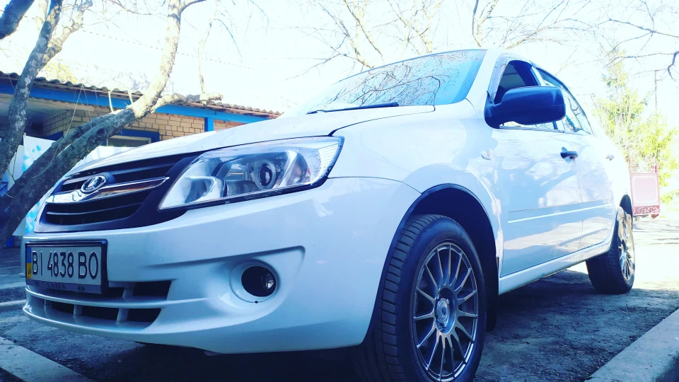 Lada Гранта 4