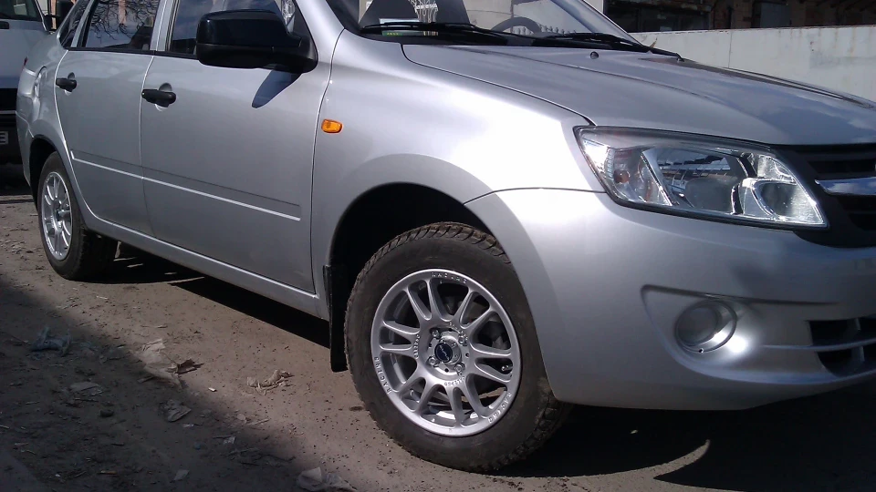 Lada Гранта Платіна