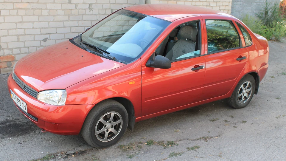 Lada Калина Седан 3