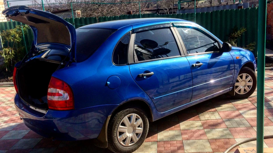Lada Калина Седан 3