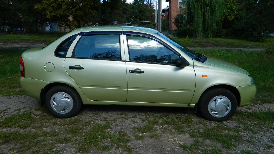 Lada Калина Седан 2