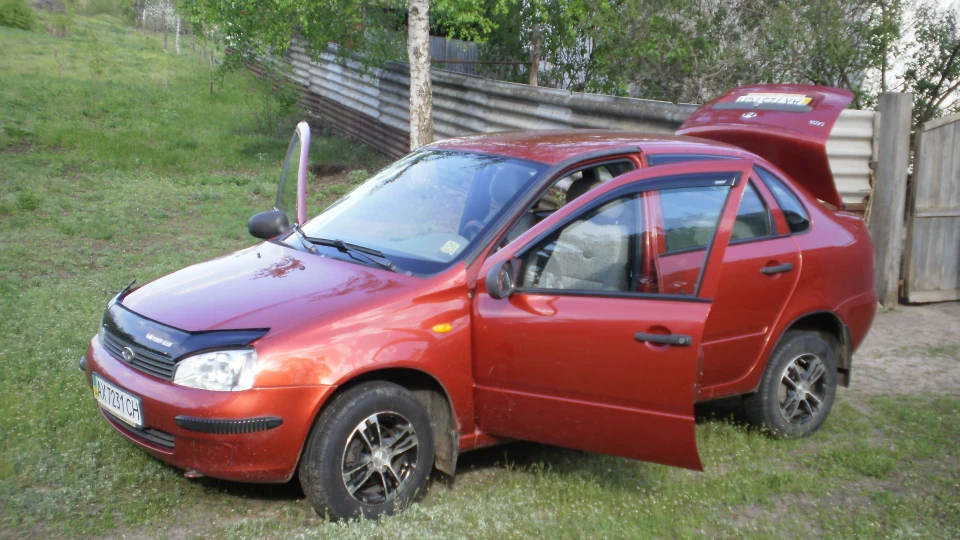 Lada Калина Седан 2