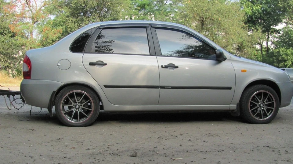 Lada Калина Седан 3