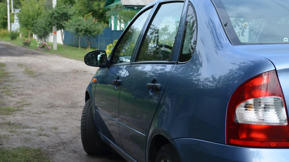 Lada Калина Седан 4