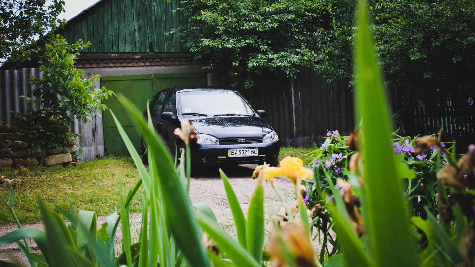 Lada Калина Седан 4