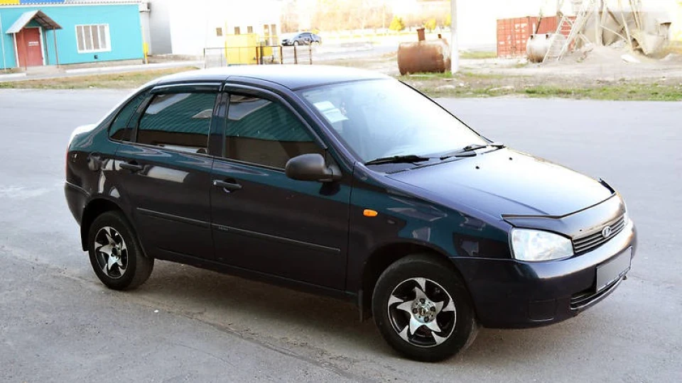 Lada Калина Седан 3