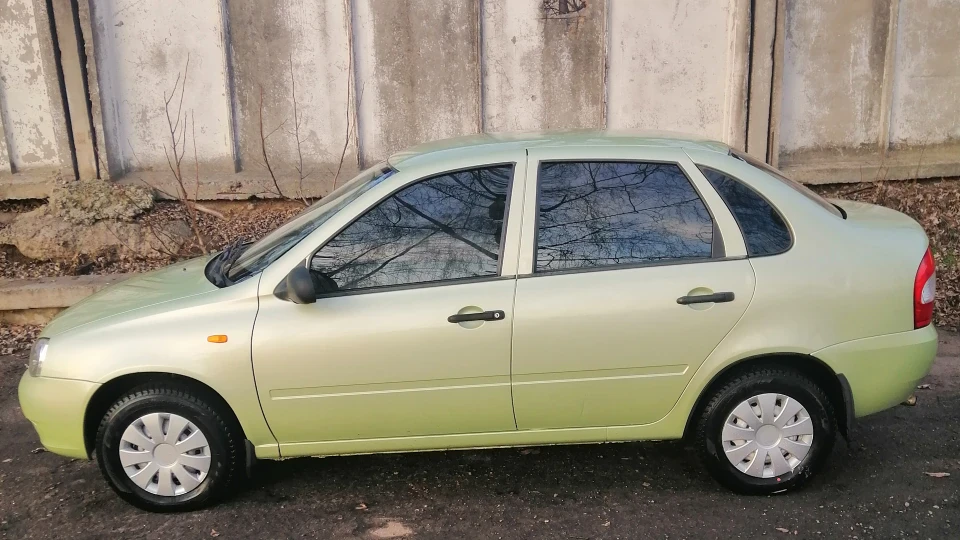 Lada Калина Седан 1.6 Asparagus 2