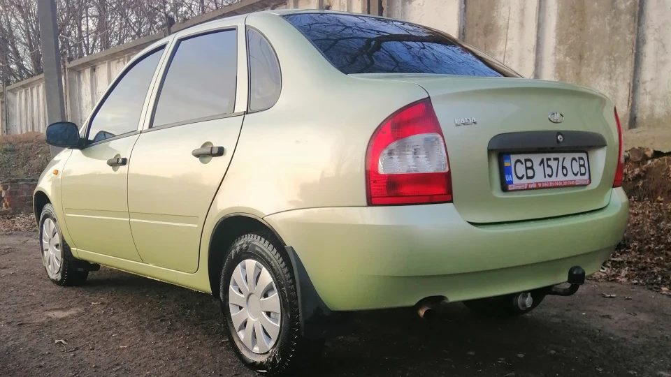 Lada Калина Седан 1.6 Asparagus 3