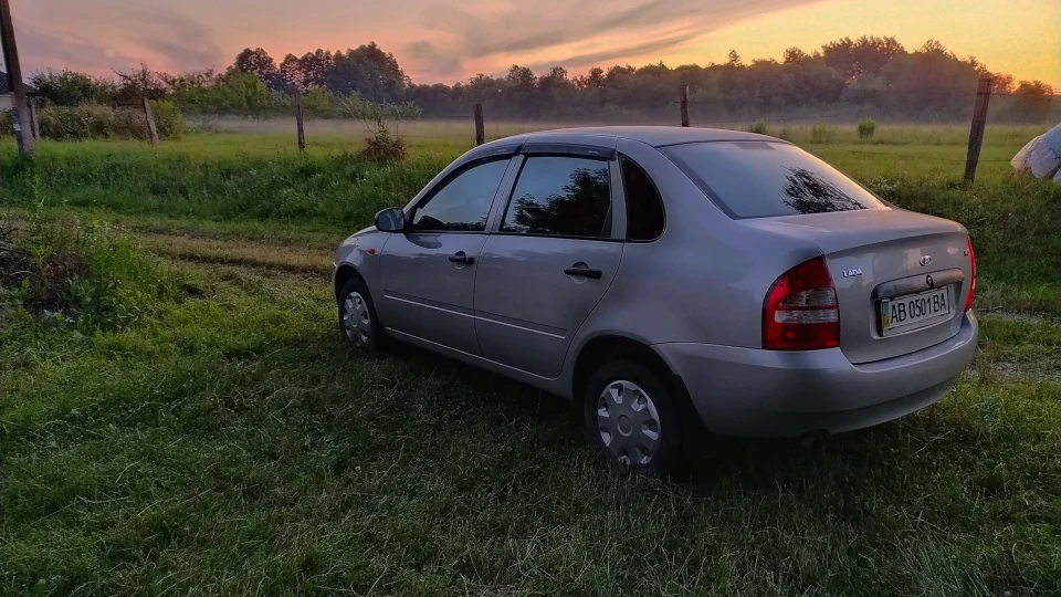 Lada Калина Седан 1,6 бензин 4