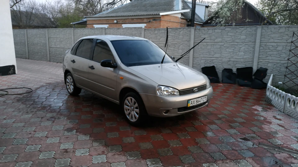 Lada Калина Седан Individual 4