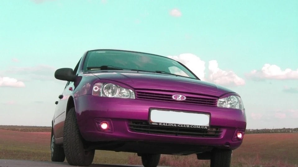 Lada Калина Седан Калина Червона 3