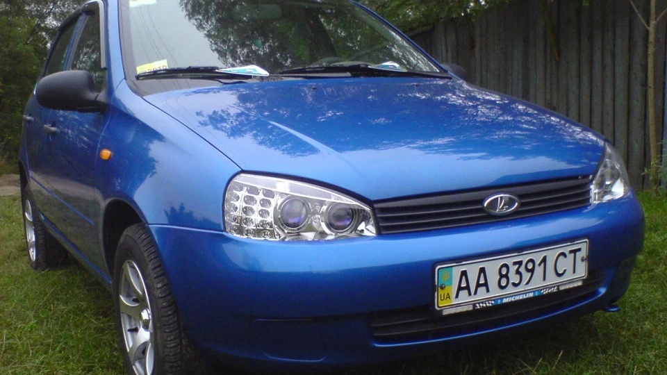 Lada Калина Седан синьоочок