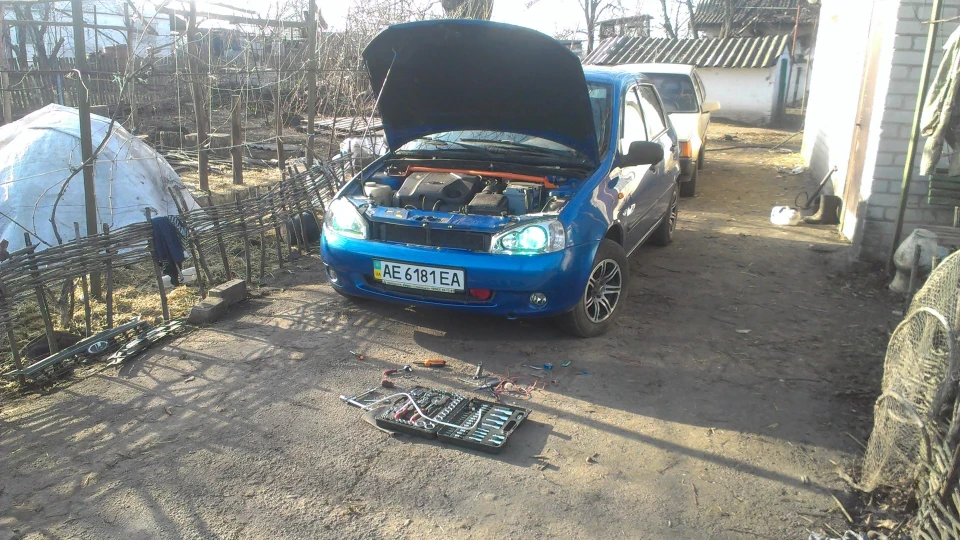 Lada Калина Седан Синя, слива 5