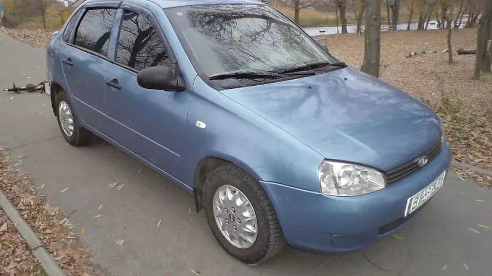 Lada Калина Седан синій металік 2
