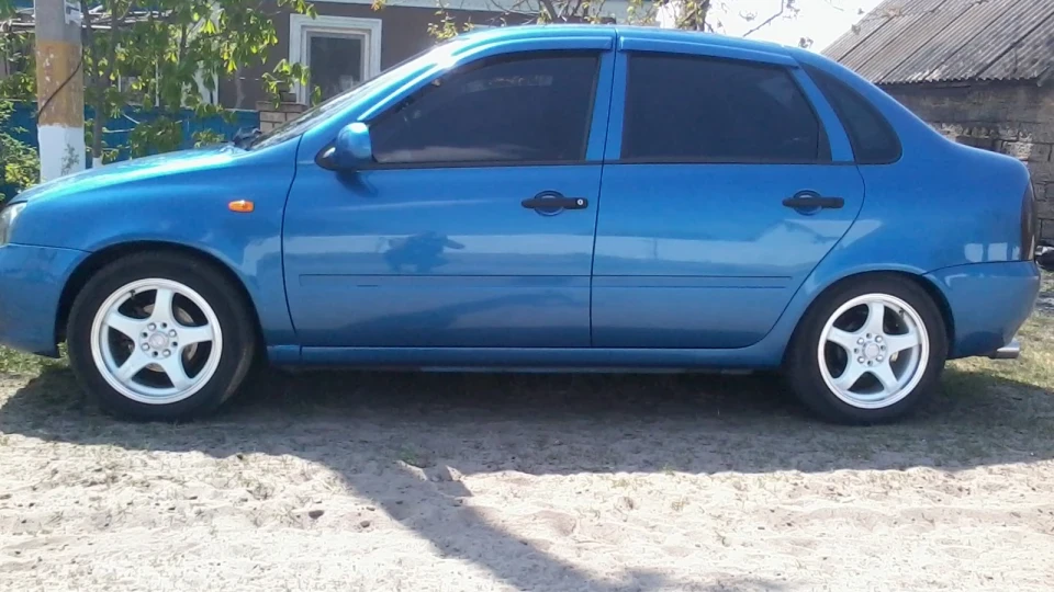 Lada Калина Седан Слива 3