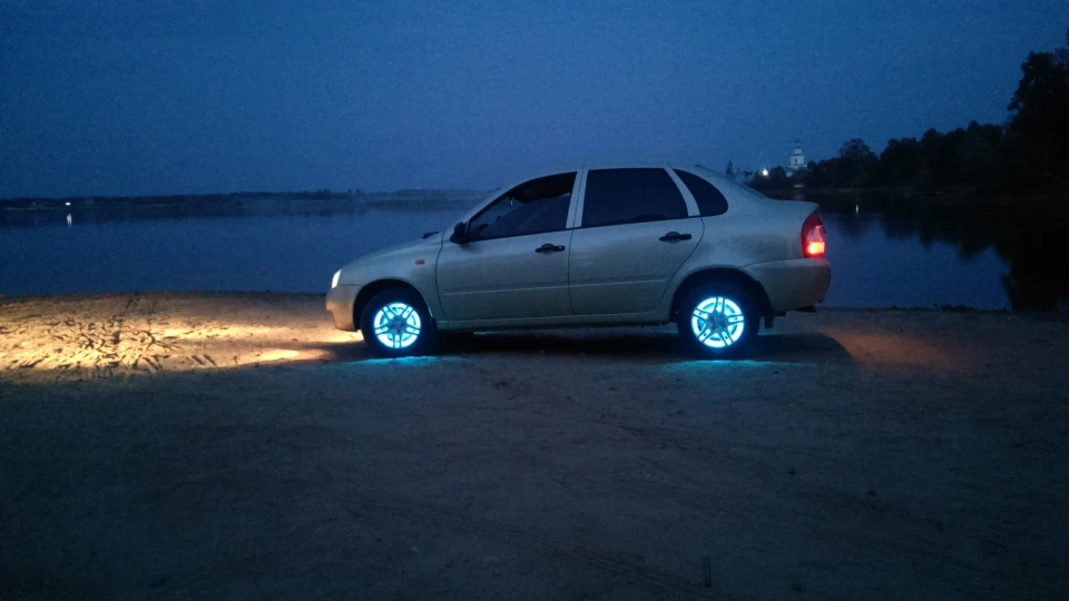 Lada Калина Седан Зелений Аспарагус 4