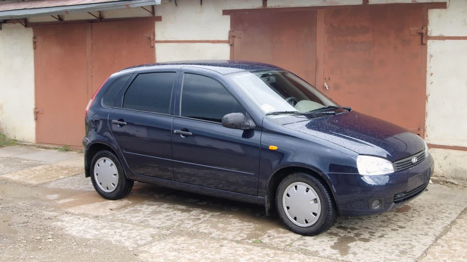 Lada Калина Хетчбек 3