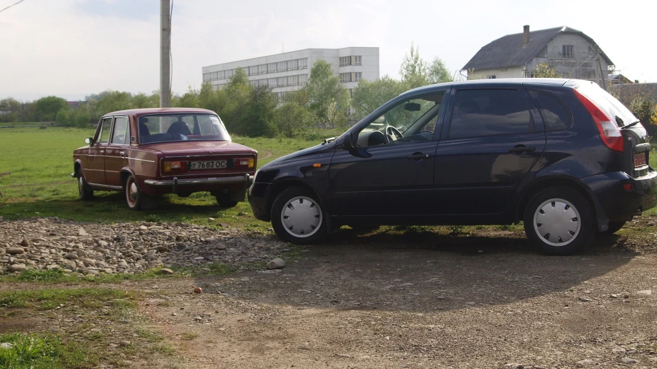 Lada Калина Хетчбек 5