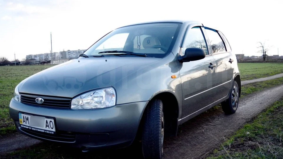 Lada Калина Хетчбек 2