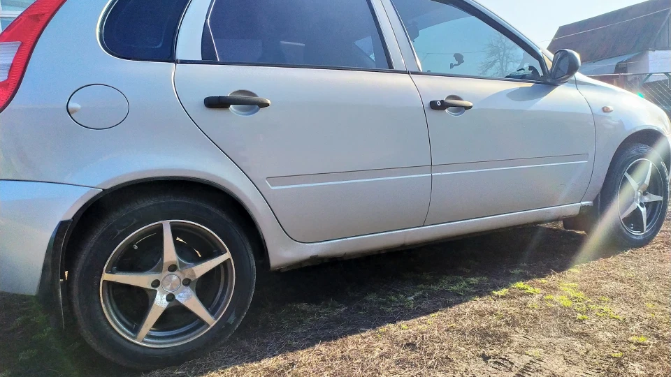 Lada Калина Хетчбек