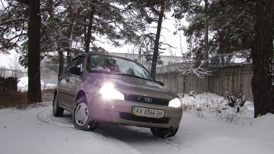 Lada Калина Хетчбек 4