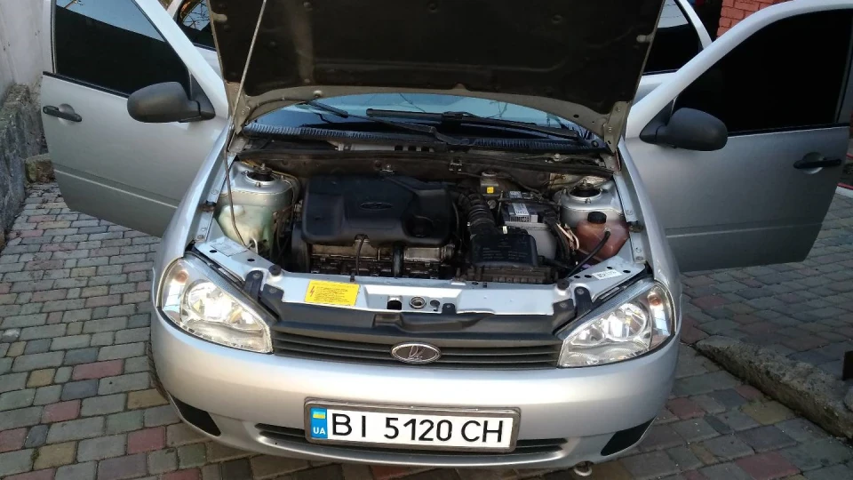 Lada Калина Хетчбек 3