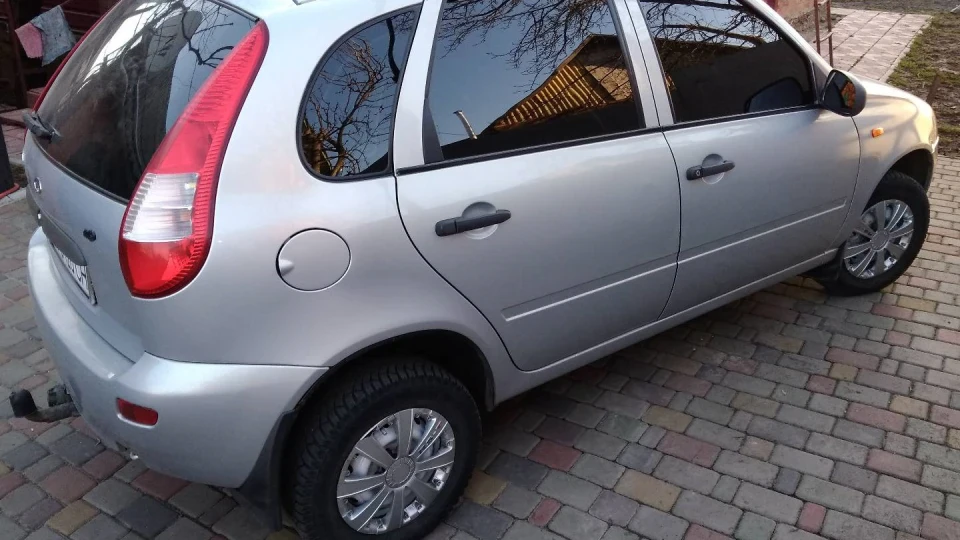 Lada Калина Хетчбек 4