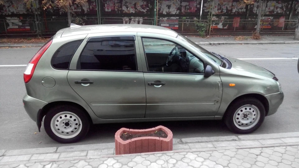 Lada Калина Хетчбек 5