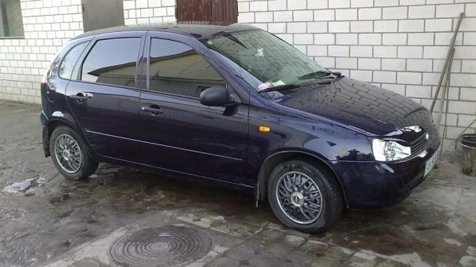 Lada Калина Хетчбек 2