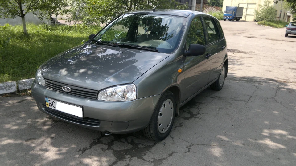 Lada Калина Хетчбек 2