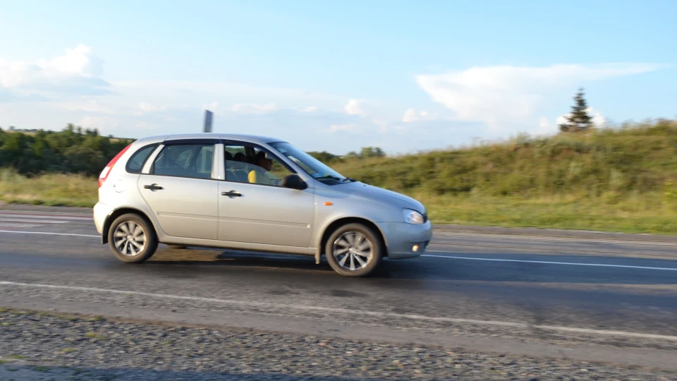Lada Калина Хетчбек 3