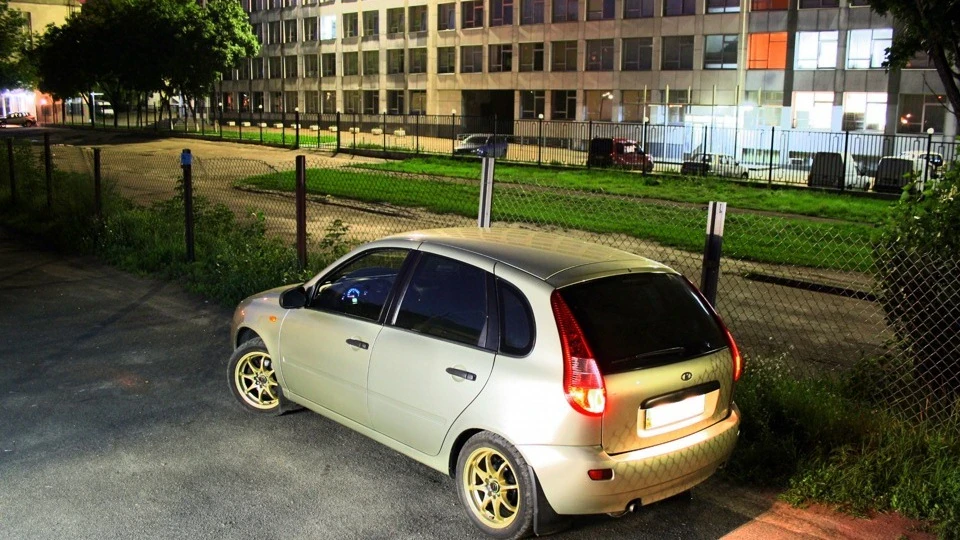 Lada Калина Хетчбек 1.4 100 єнотів 2