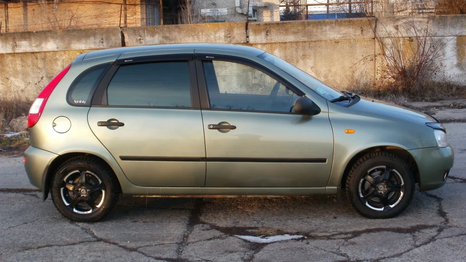 Lada Калина Хетчбек Бадьорий Калінтос 2