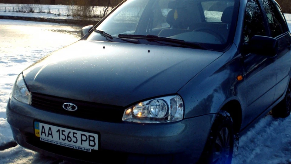 Lada Калина Хетчбек Каріна 4