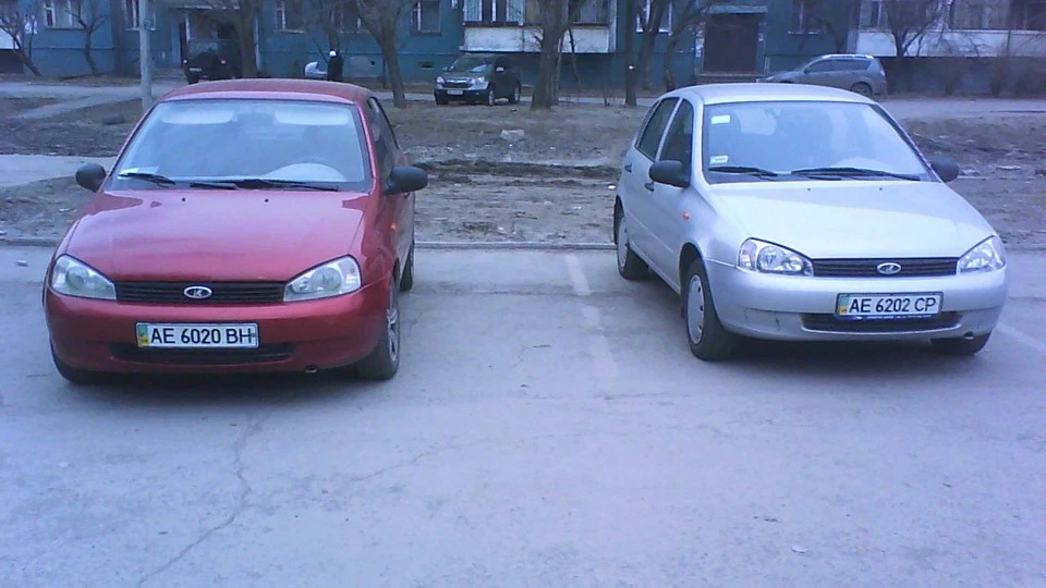 Lada Каліна Хетчбек Російський WV golf 4 2