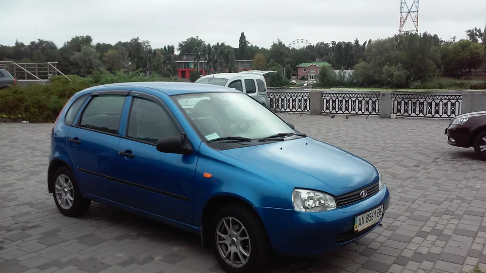 Lada Калина Хетчбек Синій металік 4