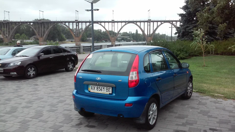 Lada Калина Хетчбек Синій металік 5