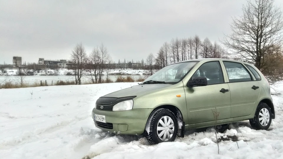 Lada Калина Хетчбек **зелений гряземес** 5
